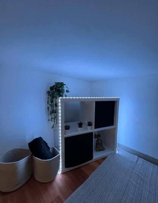 Saafeplace-4Pers-Wifi-Keybox-24Sur7 Étampes Exteriör bild
